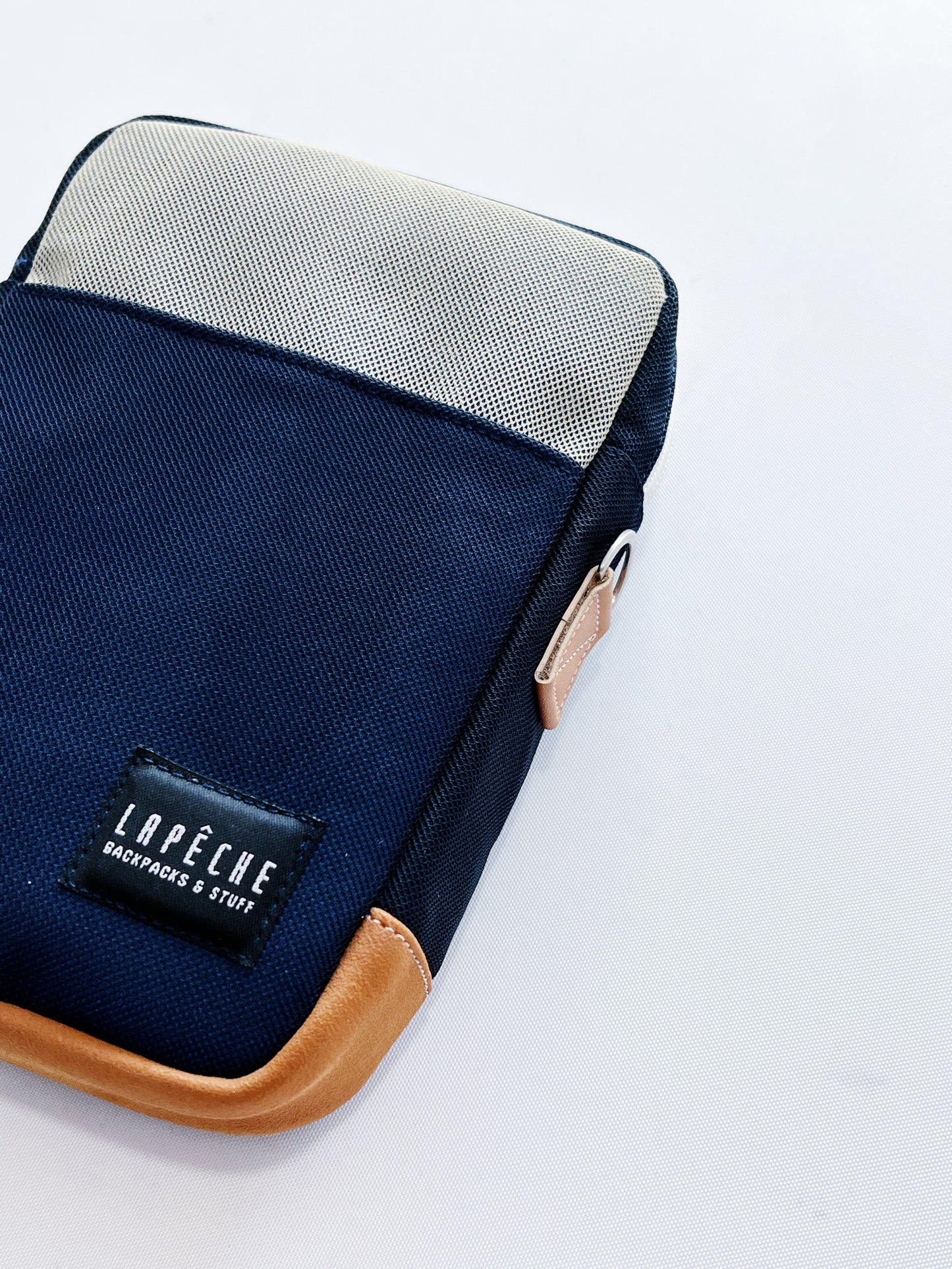 Cross Body 'Charles'