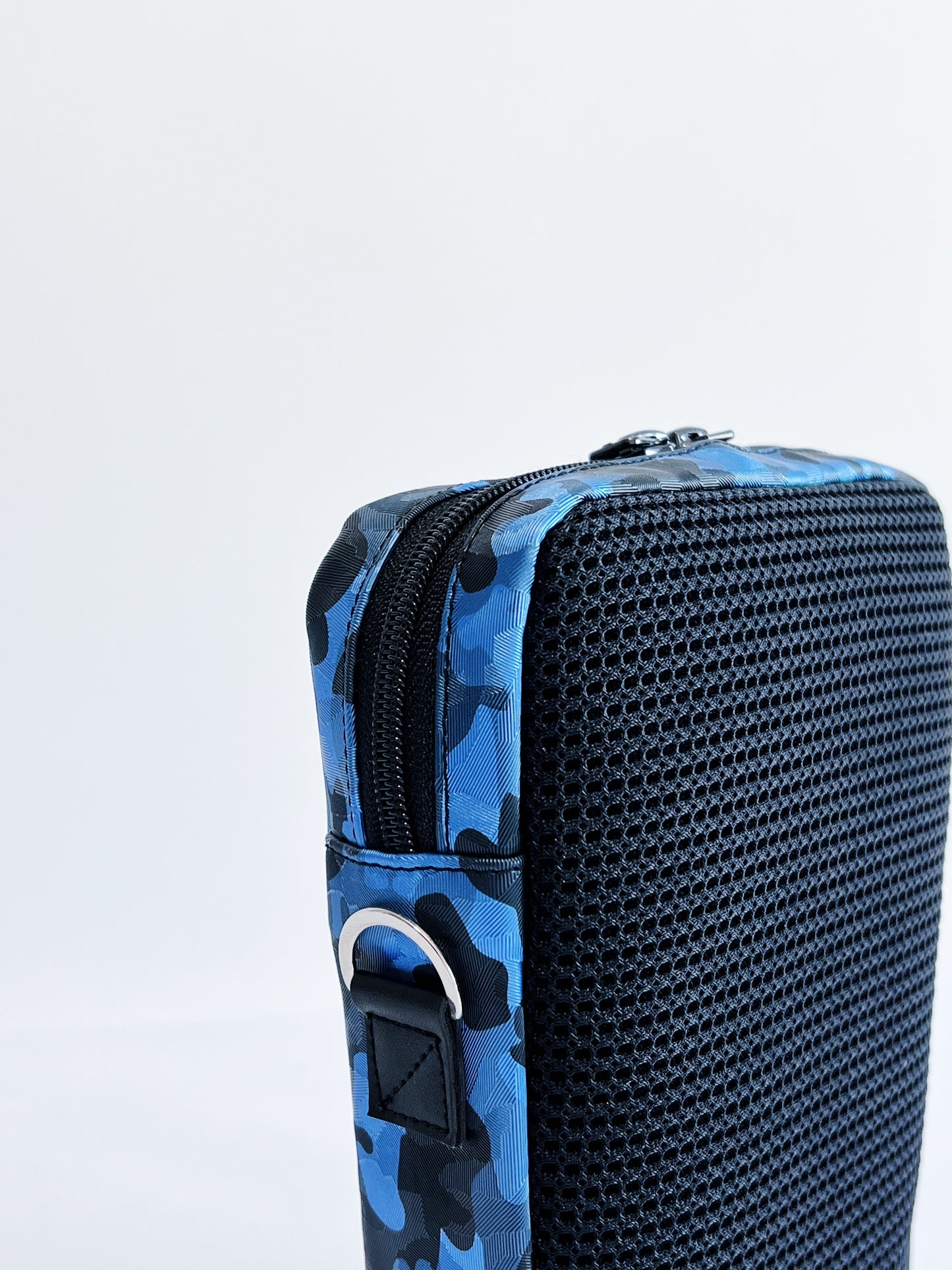 Cross Body 'Charles'