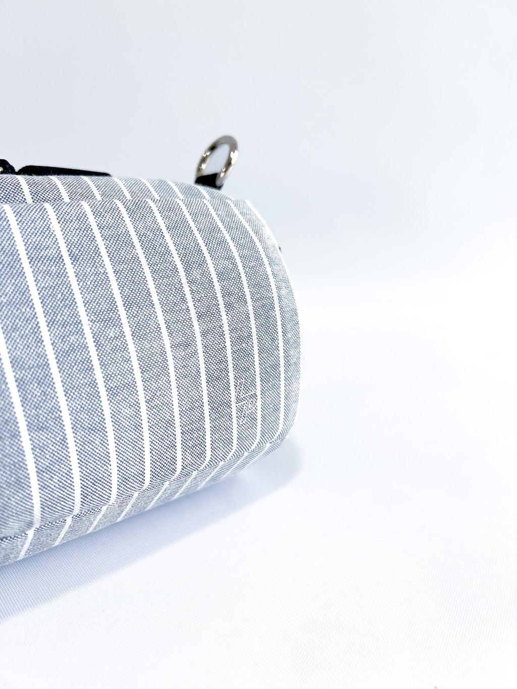 Crossbody 'Claude' | Rayas Azul (Tela Oxford)